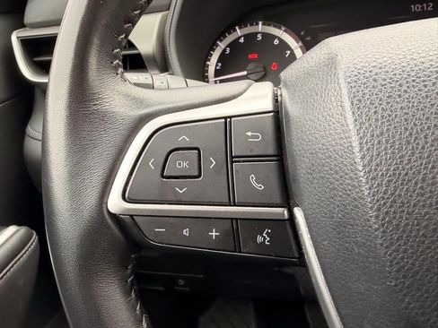 Used 2024 Toyota Highlander LE image 14