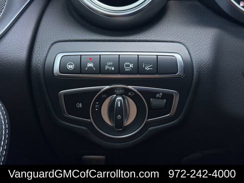Used 2019 Mercedes-Benz GLC 300 4MATIC image 25