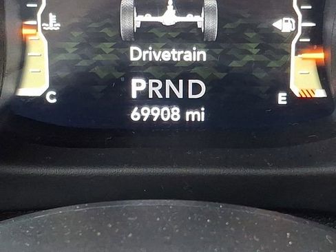 Used 2018 Jeep Wrangler Unlimited Sahara image 21