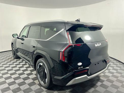 New 2026 Kia EV9 Light image 7