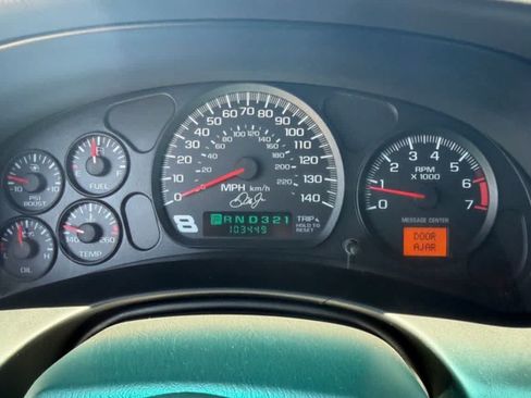 Used 2004 Chevrolet Monte Carlo SS w/ Dale Earnhardt Jr. Package FWD image 21