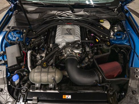 Used 2020 Ford Mustang Shelby GT500 w/ Carbon Fiber Track Pack RWD image 29