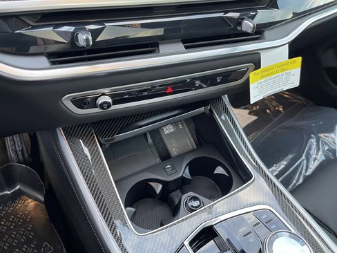 New 2026 BMW X5 M60i image 13