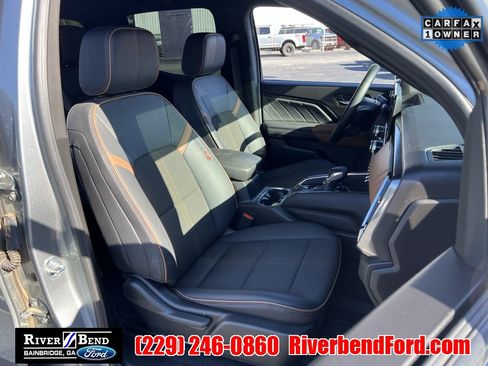 Used 2025 GMC Canyon AT4 image 18