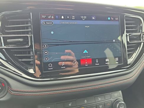 Used 2025 Dodge Durango GT RWD image 23