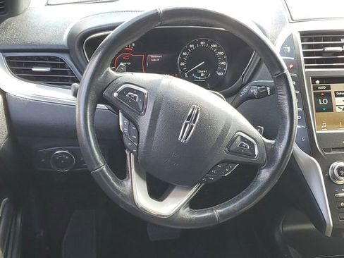 Used 2018 Lincoln MKC Premiere FWD image 12