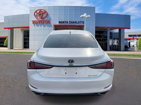 Used 2024 Lexus ES 350 w/ Premium Package image 8