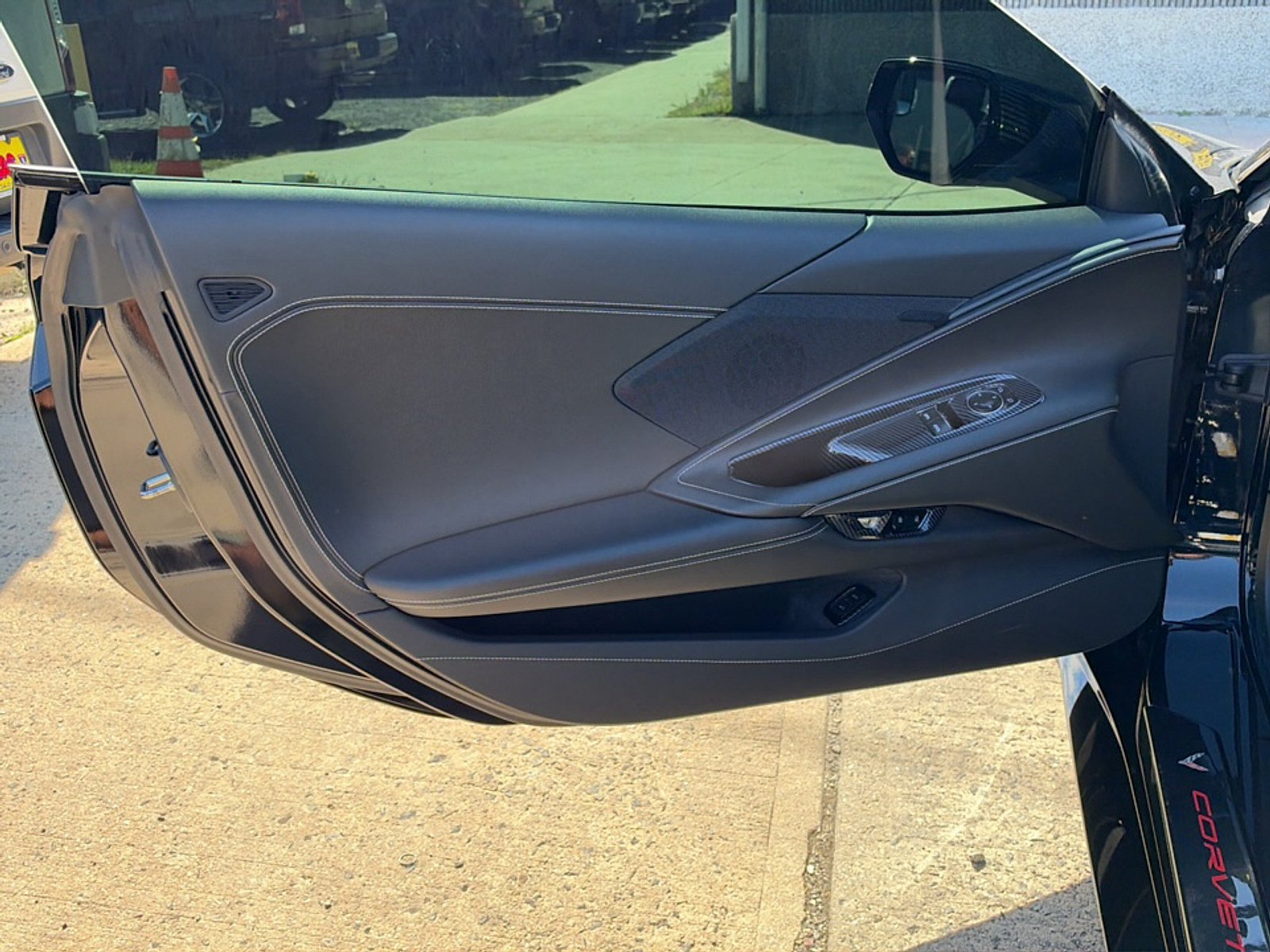 Used 2026 Chevrolet Corvette Stingray Coupe w/ 1LT RWD image 18