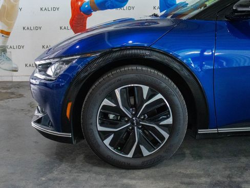 Used 2024 Kia EV6 Wind image 16