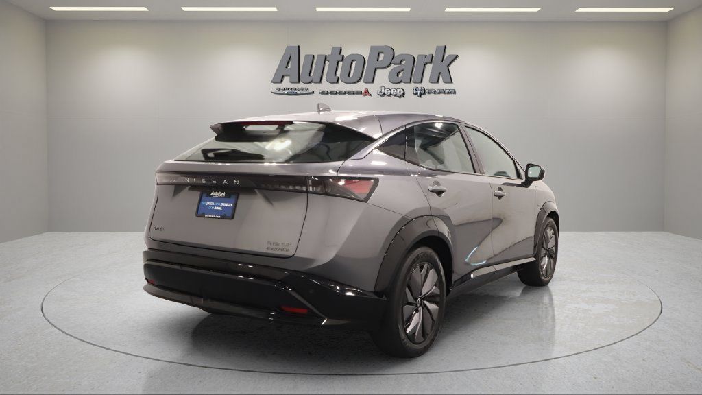 Used 2024 Nissan Ariya AWD image 10