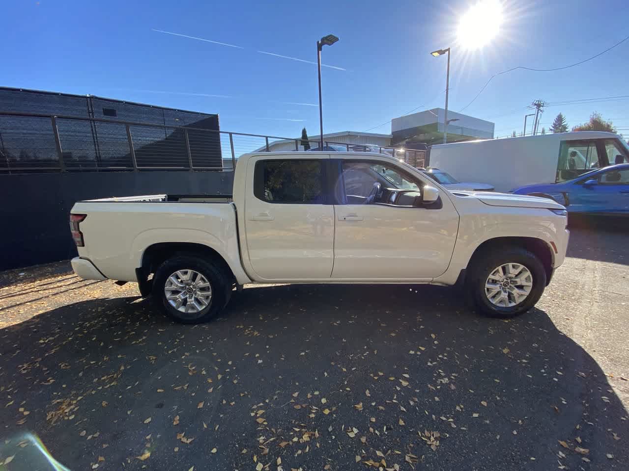 Used 2022 Nissan Frontier SV AWD/4WD image 7