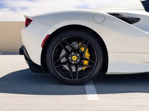 Used 2023 Ferrari F8 Tributo RWD image 24