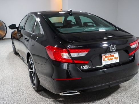 Used 2022 Honda Accord Sport image 9