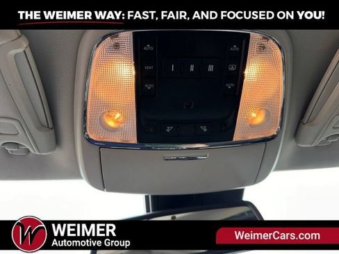 Used 2023 Chrysler 300 Touring L w/ Popular Equipment Group AWD/4WD image 20