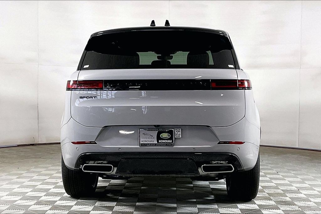 New 2026 Land Rover Range Rover Sport Dynamic SE AWD/4WD image 3