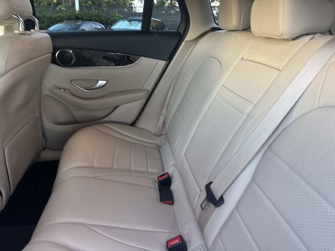 Certified 2022 Mercedes-Benz GLC 300 image 12