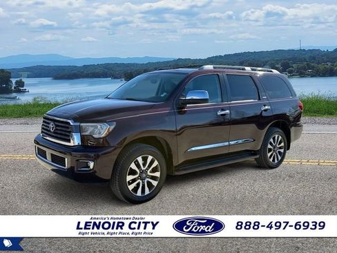 Used 2018 Toyota Sequoia Limited w/ Safety & Convenience Package image 7