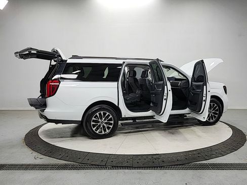 Used 2025 Ford Expedition Max Platinum image 15