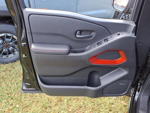 New 2026 Nissan Frontier PRO-4X w/ Pro Premium Package image 6