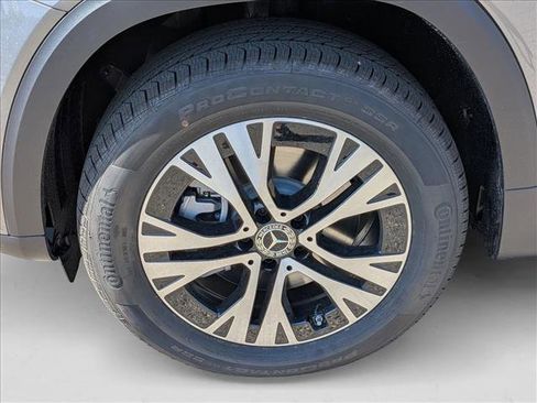 New 2026 Mercedes-Benz GLB 250 4MATIC image 9