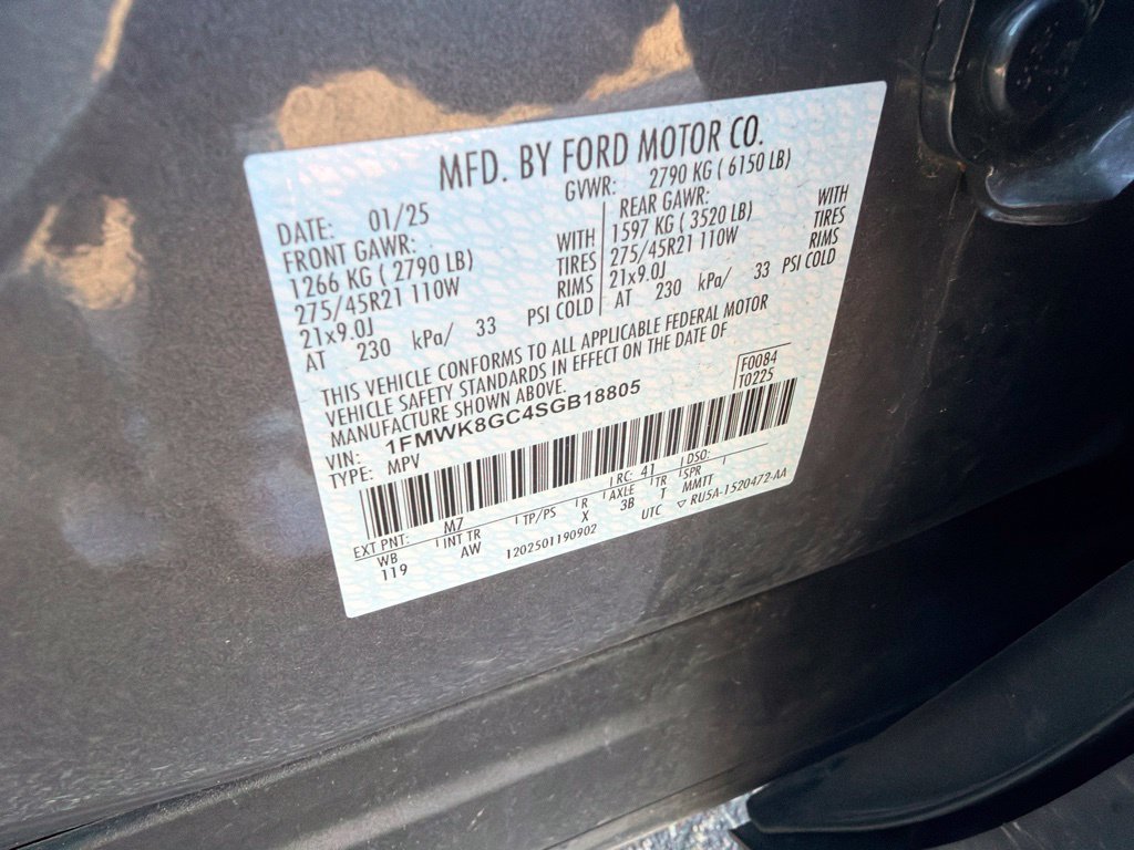 Used 2025 Ford Explorer ST AWD/4WD image 24