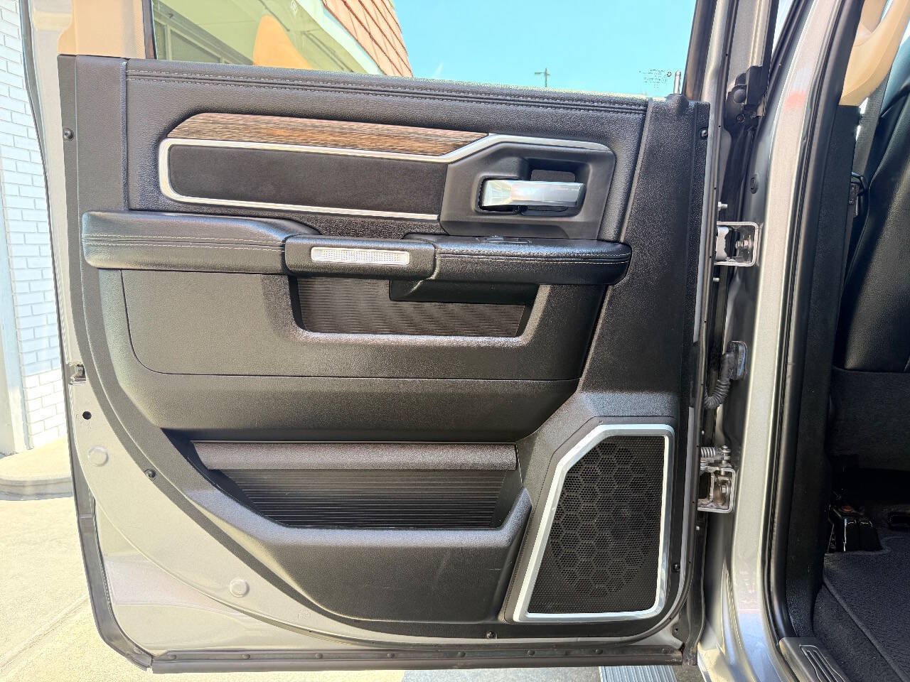 Used 2019 RAM 3500 Laramie AWD/4WD image 30