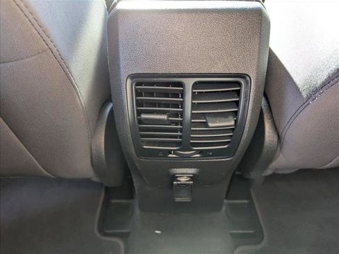 Used 2018 Ford Escape SE image 15