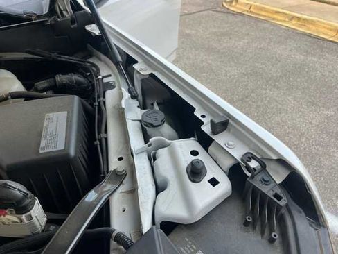 Used 2021 GMC Yukon AT4 w/ AT4 Premium Package image 5