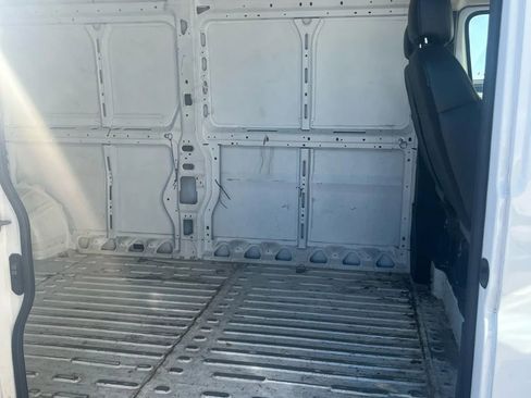 Used 2023 RAM ProMaster 2500 image 17