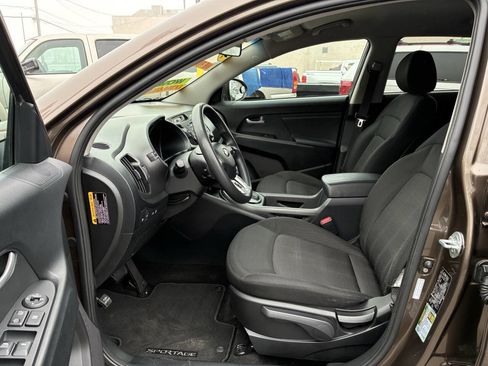 Used 2013 Kia Sportage LX w/ Convenience Pkg image 3