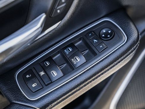 Used 2021 RAM 1500 Laramie image 43