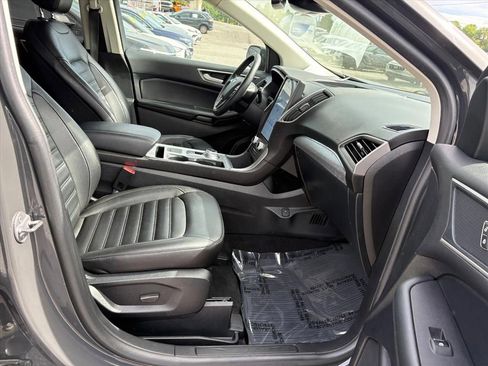 Used 2021 Ford Edge SEL AWD/4WD image 16