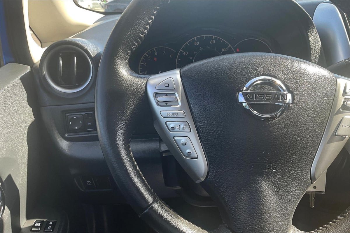 Used 2015 Nissan Versa Note SV FWD image 11