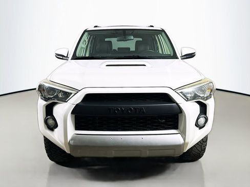 Used 2016 Toyota 4Runner Trail Premium AWD/4WD image 2