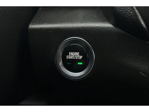 Used 2020 GMC Terrain SLE image 23