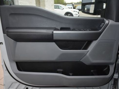Used 2025 Ford F250 XLT AWD/4WD image 16