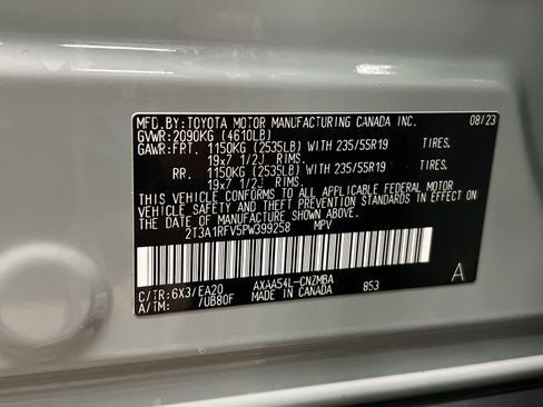 Used 2023 Toyota RAV4 XLE Premium image 31