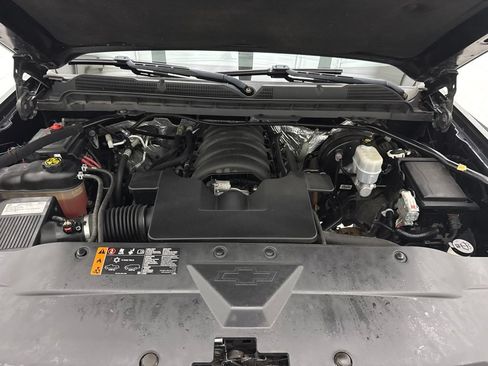Used 2017 Chevrolet Silverado 1500 LT w/ Midnight Edition AWD/4WD image 39