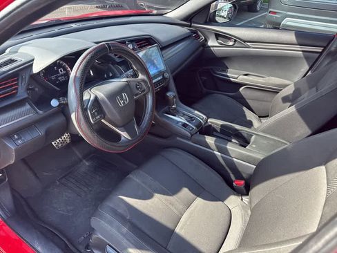 Used 2018 Honda Civic Sport image 39