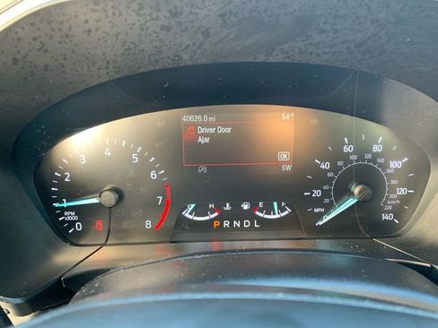 Used 2020 Ford Escape SE image 27