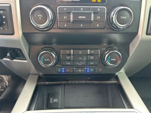 Certified 2020 Ford F250 Lariat w/ Lariat Ultimate Package image 18