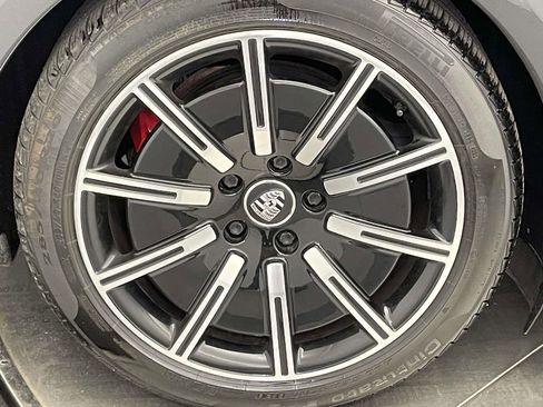 Used 2021 Porsche Taycan 4S image 13