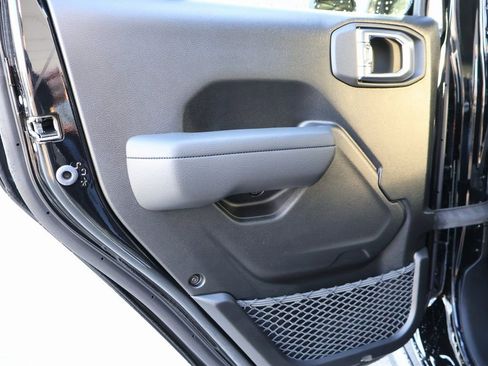 New 2026 Jeep Gladiator Rubicon image 16