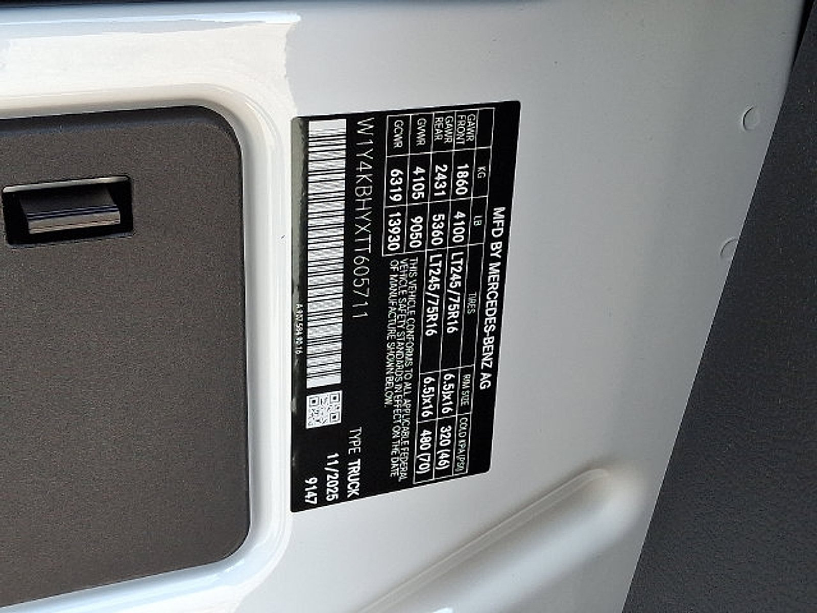 Used 2026 Mercedes-Benz Sprinter 2500 image 21