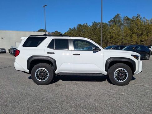 Used 2025 Toyota 4Runner TRD Off-Road Premium image 3