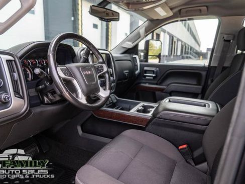 Used 2015 GMC Sierra 2500 SLE w/ SLE Preferred Package AWD/4WD image 19