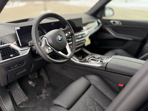 New 2026 BMW X5 xDrive50e image 12