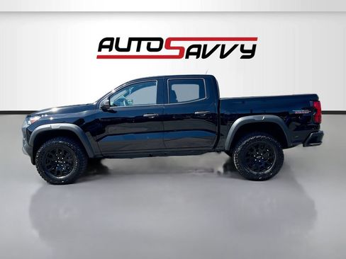 Used 2025 Chevrolet Colorado Trail Boss AWD/4WD image 4