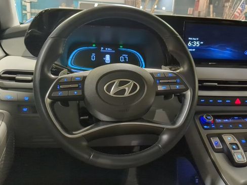 Used 2025 Hyundai Palisade SEL AWD/4WD image 2