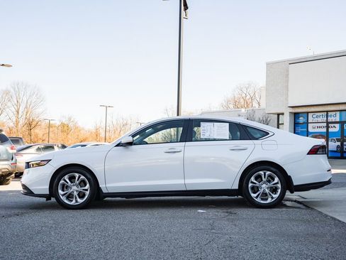 Used 2023 Honda Accord LX image 4
